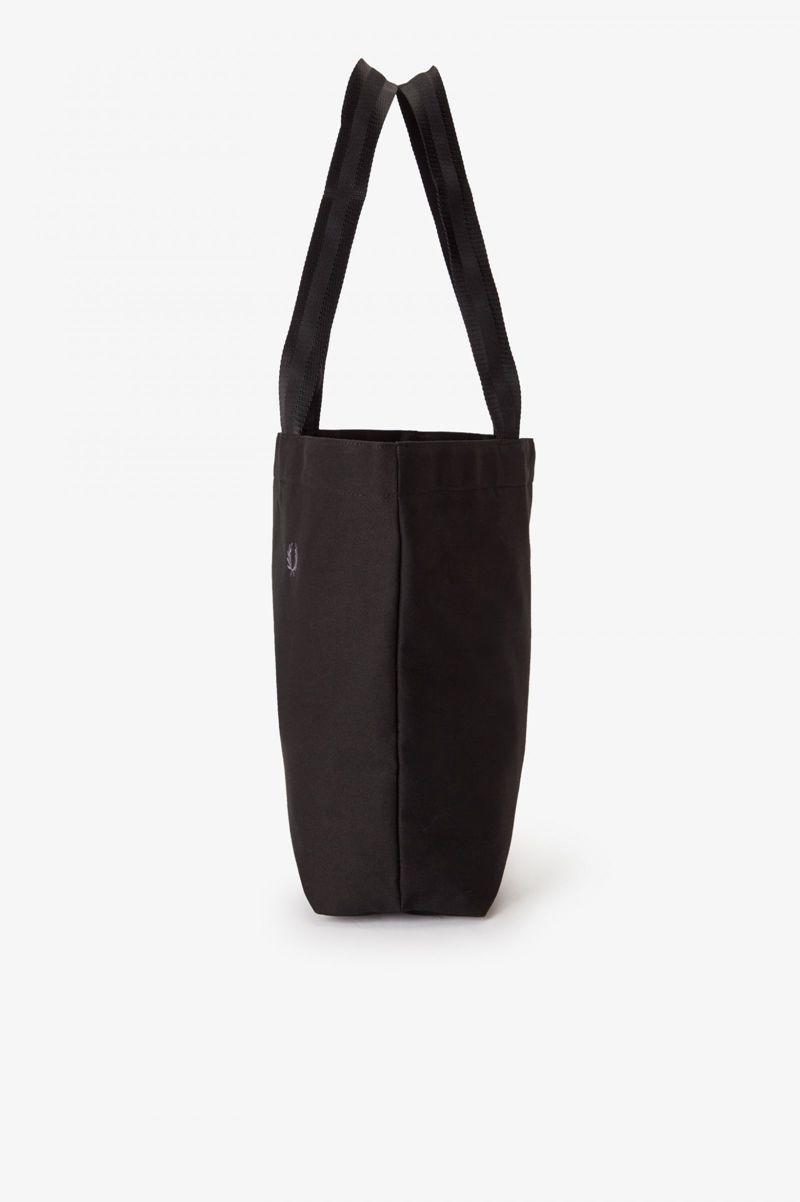 Black Fred Perry 1952 Graphic Tote Women's Bags | PH 1802TCEV